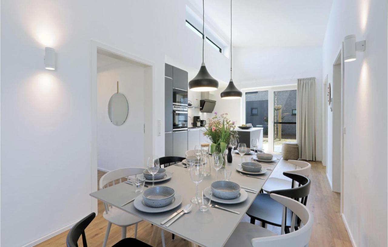 Awesome Home In Lembruch-Duemmer See With Kitchen מראה חיצוני תמונה